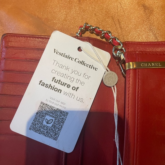 Authentic Chanel Boy WOC - Picture 3 of 11